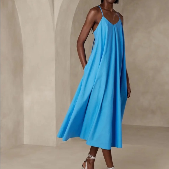 Banana Republic Dresses & Skirts - ⭐️ Banana Republic Vibrant Blue Midi Dress